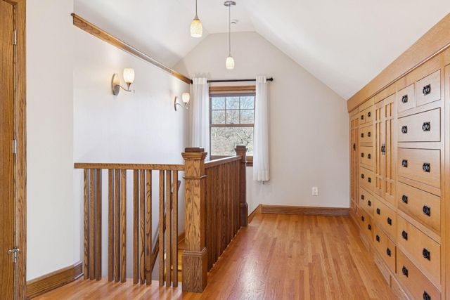 1558 Simpson Street, Saint Paul, MN 55108