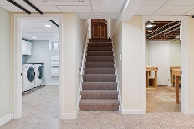 1558 Simpson Street, Saint Paul, MN 55108