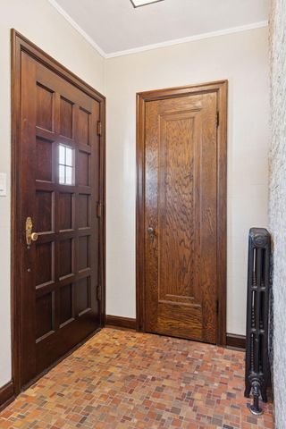 1558 Simpson Street, Saint Paul, MN 55108