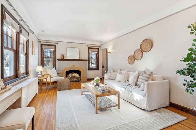 1558 Simpson Street, Saint Paul, MN 55108