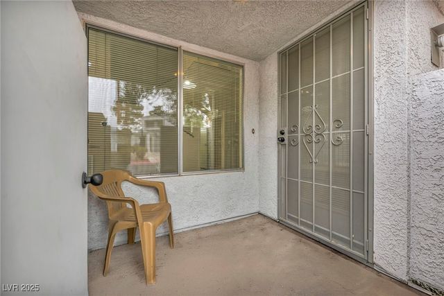 5670 Vineyard Lane, Las Vegas, NV 89110