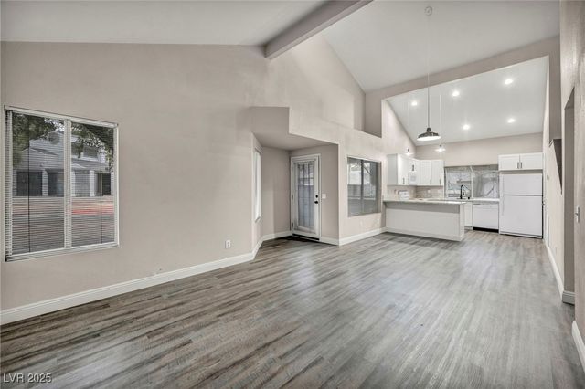 5670 Vineyard Lane, Las Vegas, NV 89110