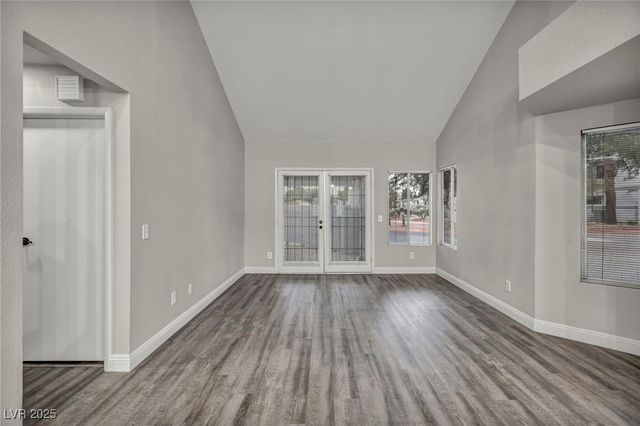 5670 Vineyard Lane, Las Vegas, NV 89110