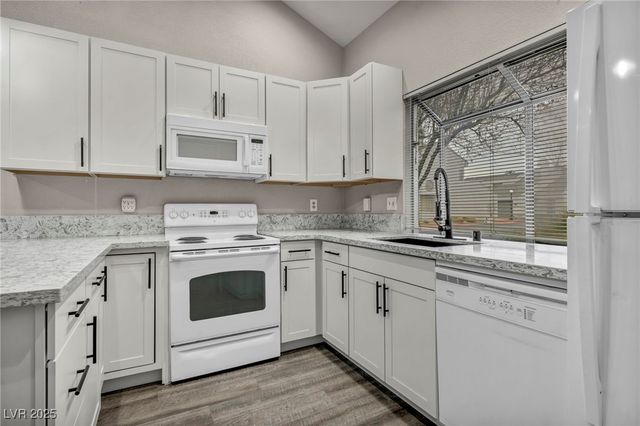 5670 Vineyard Lane, Las Vegas, NV 89110