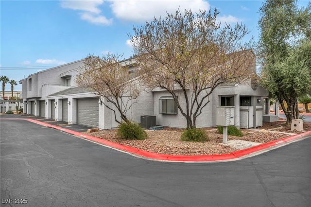 5670 Vineyard Lane, Las Vegas, NV 89110