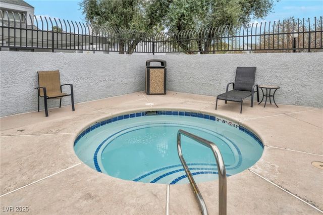 5670 Vineyard Lane, Las Vegas, NV 89110