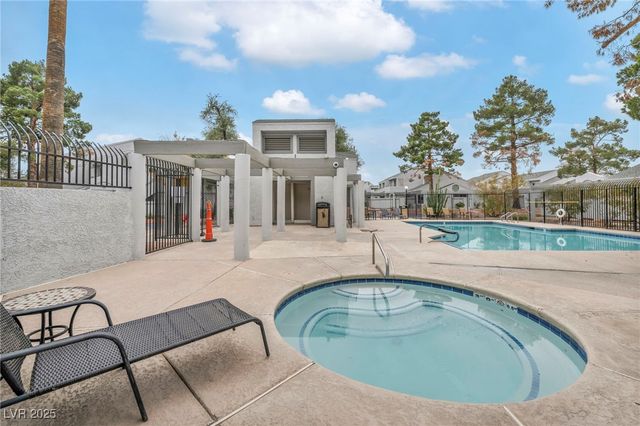 5670 Vineyard Lane, Las Vegas, NV 89110