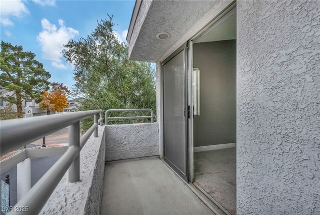 5670 Vineyard Lane, Las Vegas, NV 89110