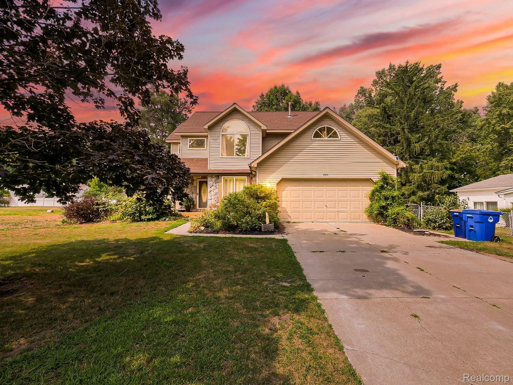 7076 Mather Street, Waterford Charter Township, MI 48327