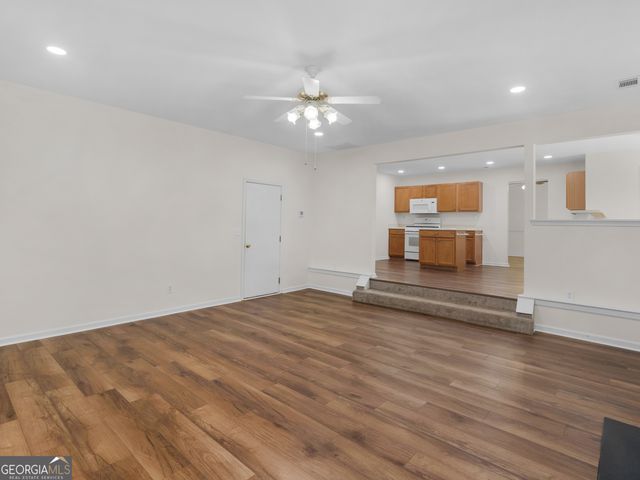 219 Metoyer Drive, Mcdonough, GA 30252
