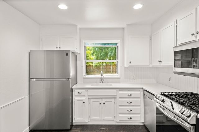 2821 Alamitos Way, Sacramento, CA 95821