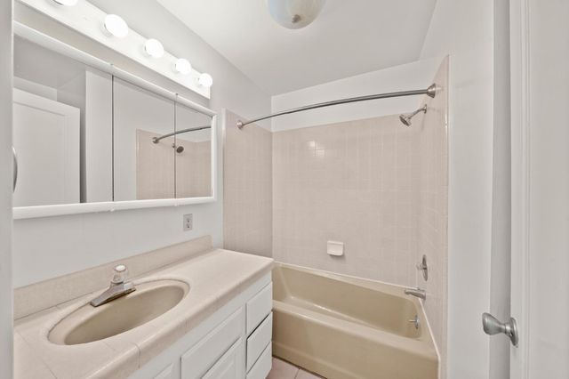 2821 Alamitos Way, Sacramento, CA 95821