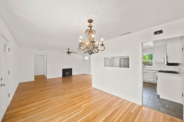 2821 Alamitos Way, Sacramento, CA 95821