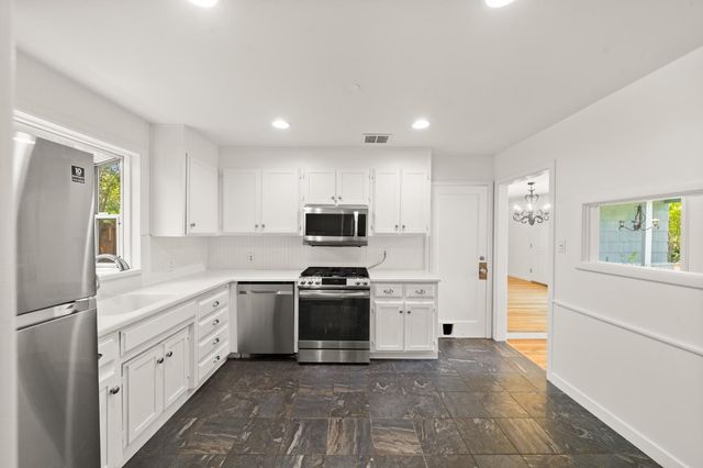 2821 Alamitos Way, Sacramento, CA 95821
