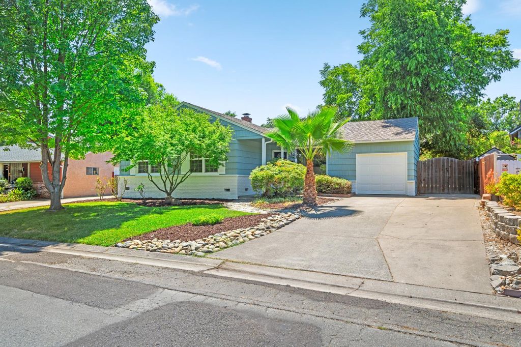 2821 Alamitos Way, Sacramento, CA 95821