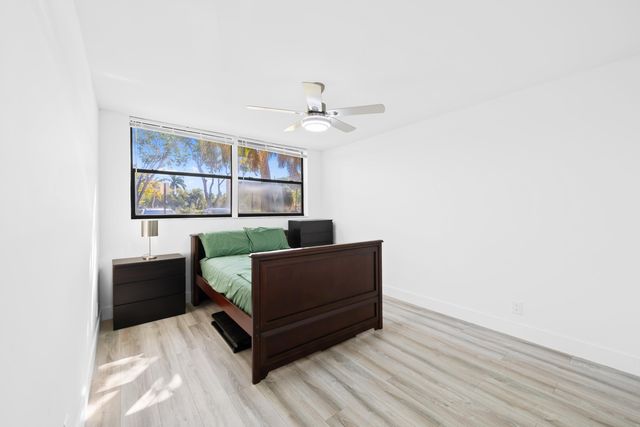 491 RACQUET CLUB Road 106, Weston, FL 33326