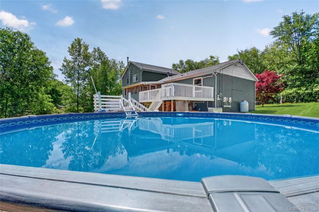 142 Hawleys Corners Road, Highland, NY 12528