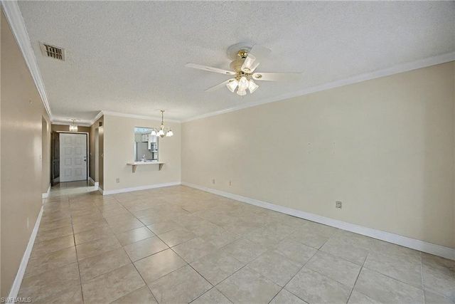 423 Cape Coral PKWY W 202, Cape Coral, FL 33914