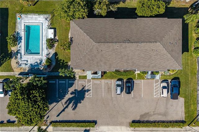 423 Cape Coral PKWY W 202, Cape Coral, FL 33914