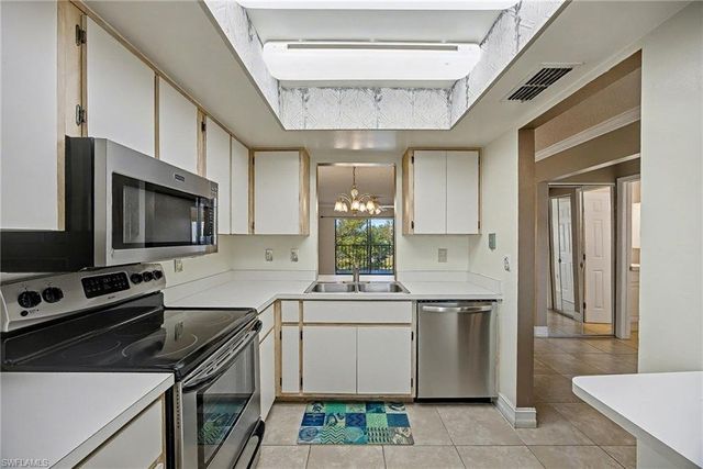 423 Cape Coral PKWY W 202, Cape Coral, FL 33914