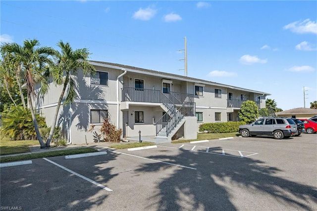 423 Cape Coral PKWY W 202, Cape Coral, FL 33914