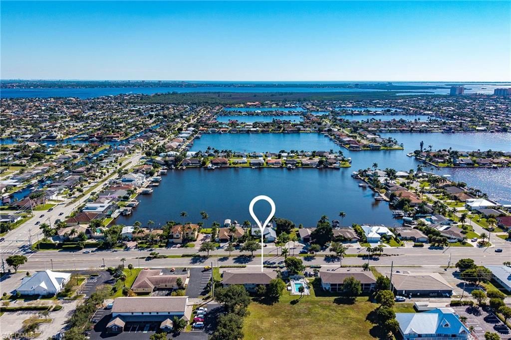 423 Cape Coral PKWY W 202, Cape Coral, FL 33914