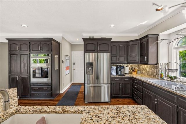 14605 W 49th Terrace, Shawnee, KS 66216