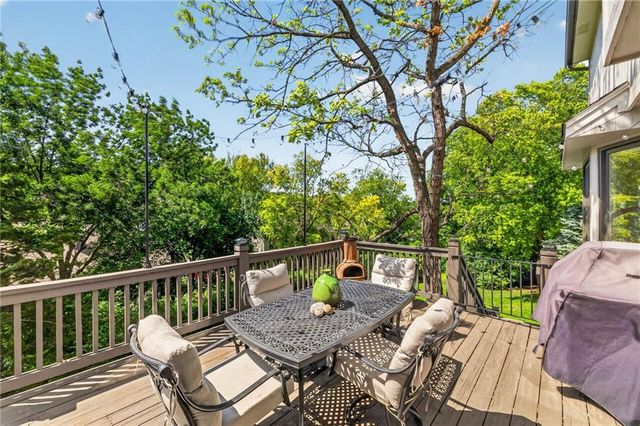 14605 W 49th Terrace, Shawnee, KS 66216