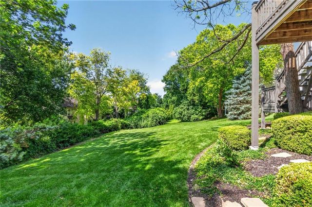 14605 W 49th Terrace, Shawnee, KS 66216