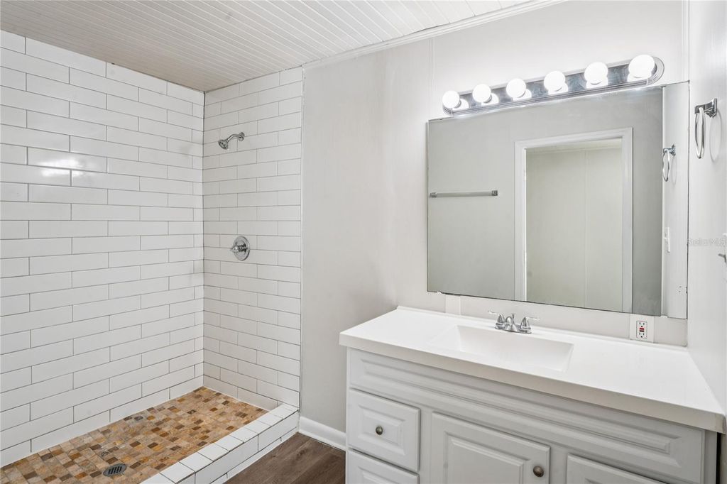 Image 14 of property listing at 7025 PONDEROSA DRIVE, Tampa, FL 33637