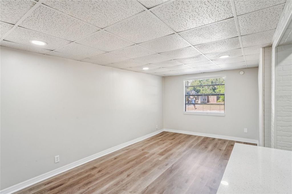 Image 10 of property listing at 7025 PONDEROSA DRIVE, Tampa, FL 33637