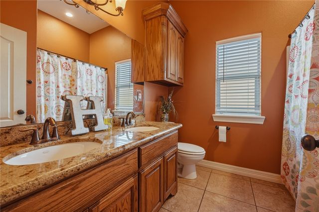 408 Pinehurst, Portland, TX 78374