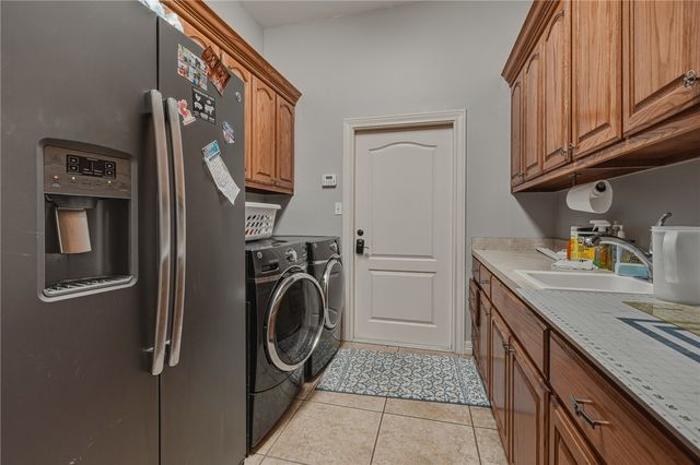 408 Pinehurst, Portland, TX 78374