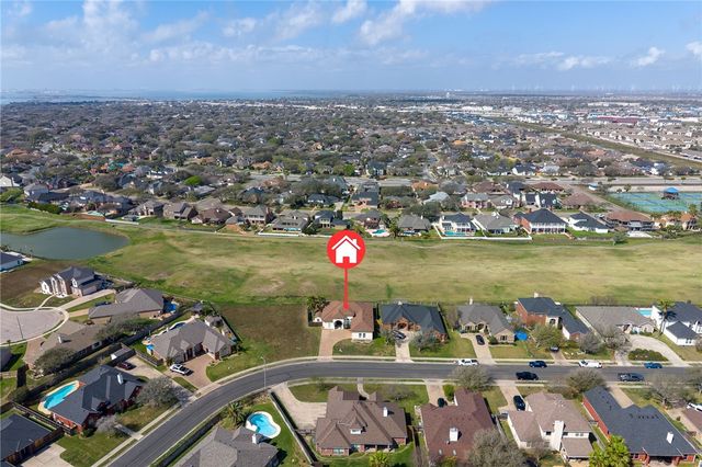 408 Pinehurst, Portland, TX 78374