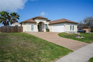 408 Pinehurst, Portland, TX 78374