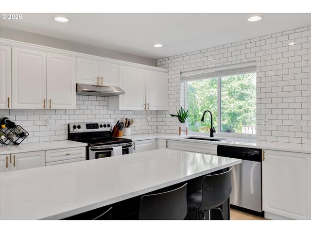 5 Se 48TH Ter, Gresham, OR 97080