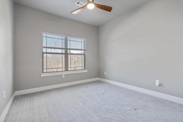 8 Leyland Drive, Bella Vista, AR 72714