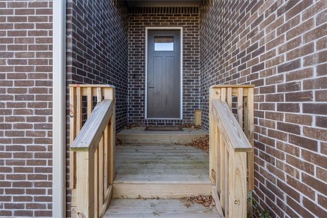 8 Leyland Drive, Bella Vista, AR 72714