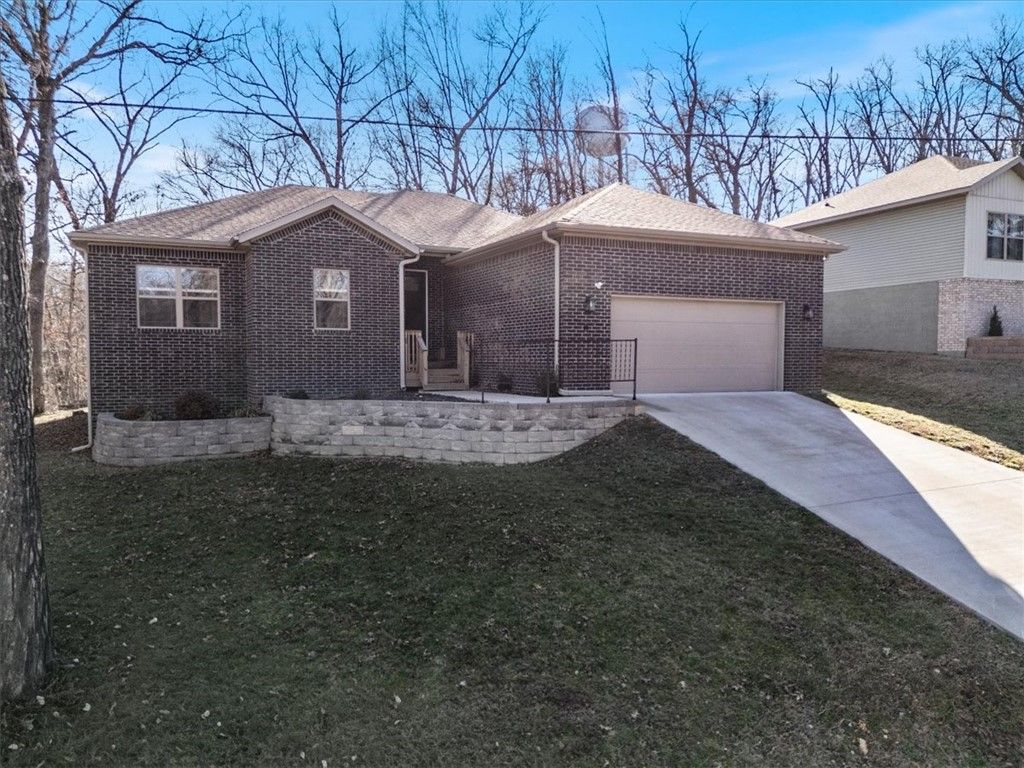 8 Leyland Drive, Bella Vista, AR 72714