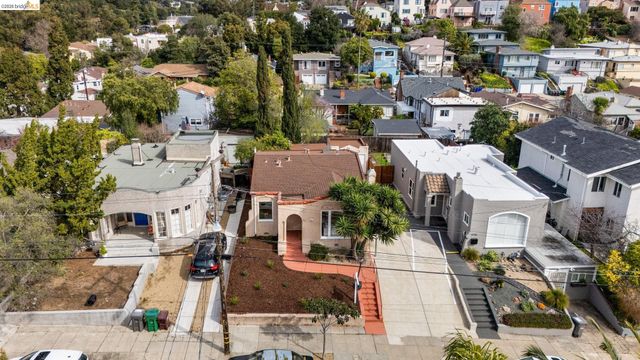 6100 Majestic Ave, Oakland, CA 94605