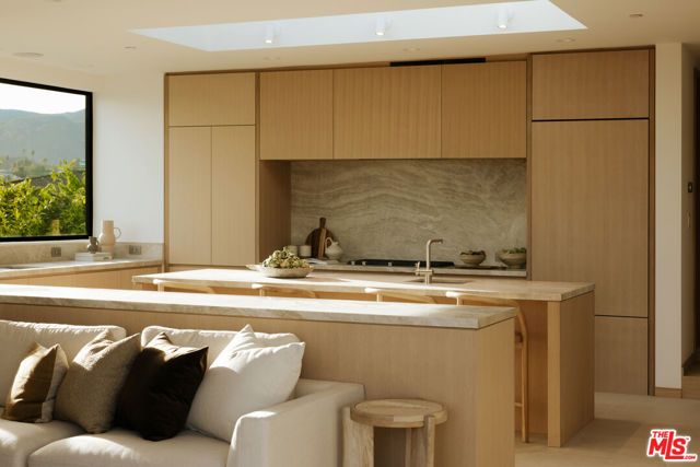 854 Glenmere Way, Los Angeles, CA 90049