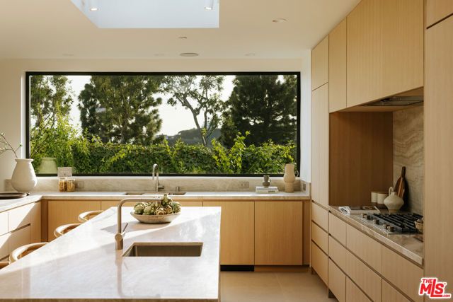 854 Glenmere Way, Los Angeles, CA 90049