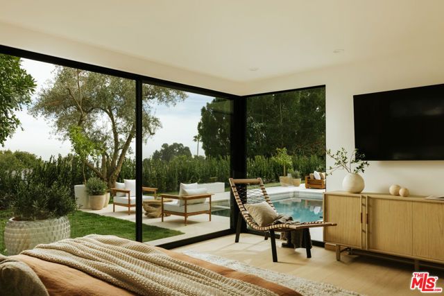 854 Glenmere Way, Los Angeles, CA 90049