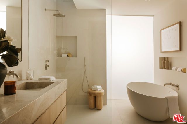 854 Glenmere Way, Los Angeles, CA 90049