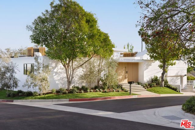 854 Glenmere Way, Los Angeles, CA 90049