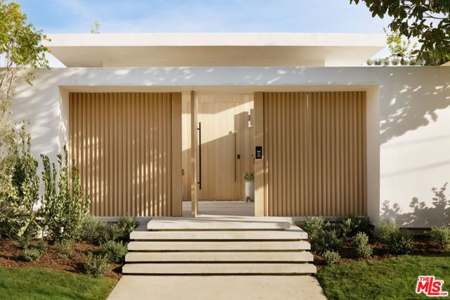 854 Glenmere Way, Los Angeles, CA 90049