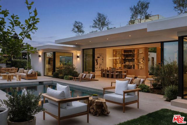 854 Glenmere Way, Los Angeles, CA 90049