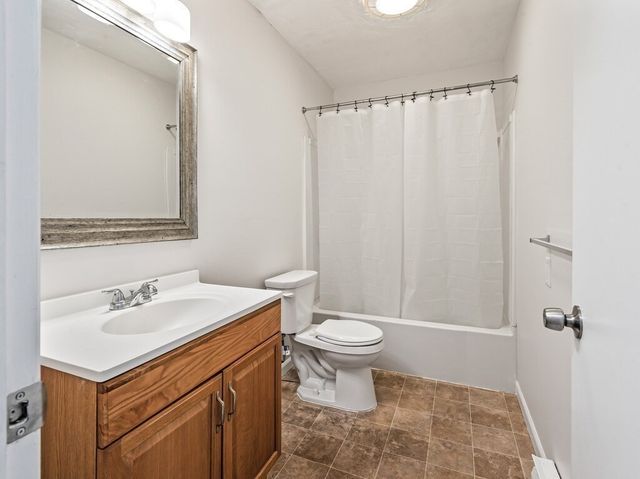 121 Bailey Road D31, Worcester, MA 01602