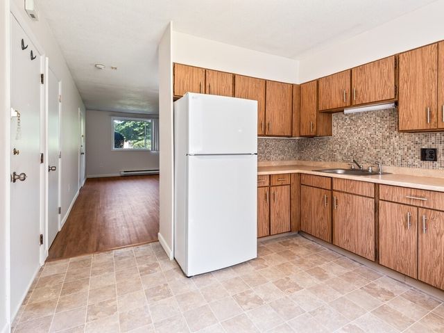 121 Bailey Road D31, Worcester, MA 01602