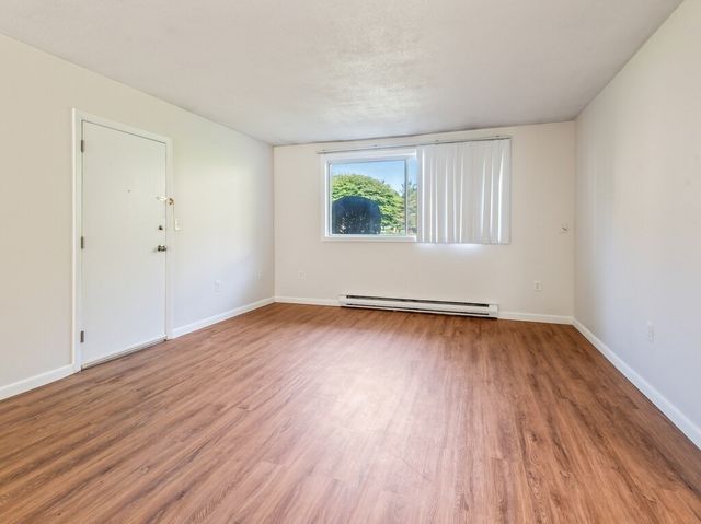 121 Bailey Road D31, Worcester, MA 01602